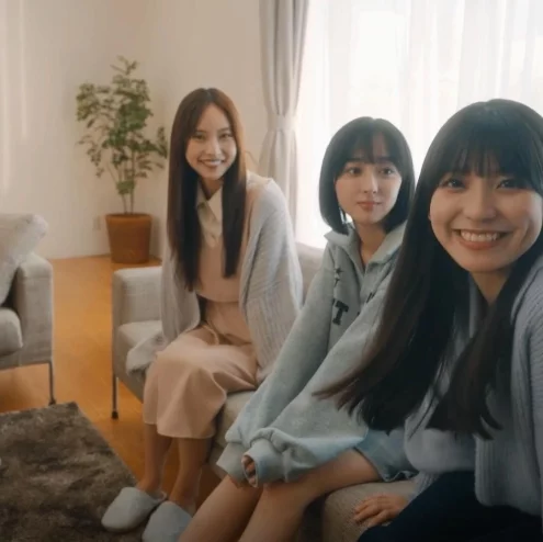 《嘟嘟嘟~恋爱信号响不停，美女室友们教我如何