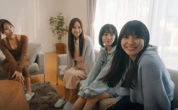 《嘟嘟嘟~恋爱信号响不停，美女室友们教我如何